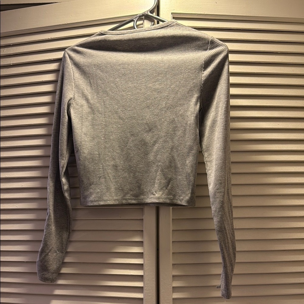 TOPSHOP | Gray Ribbed Long Sleeve Top - Picture 3 of 4